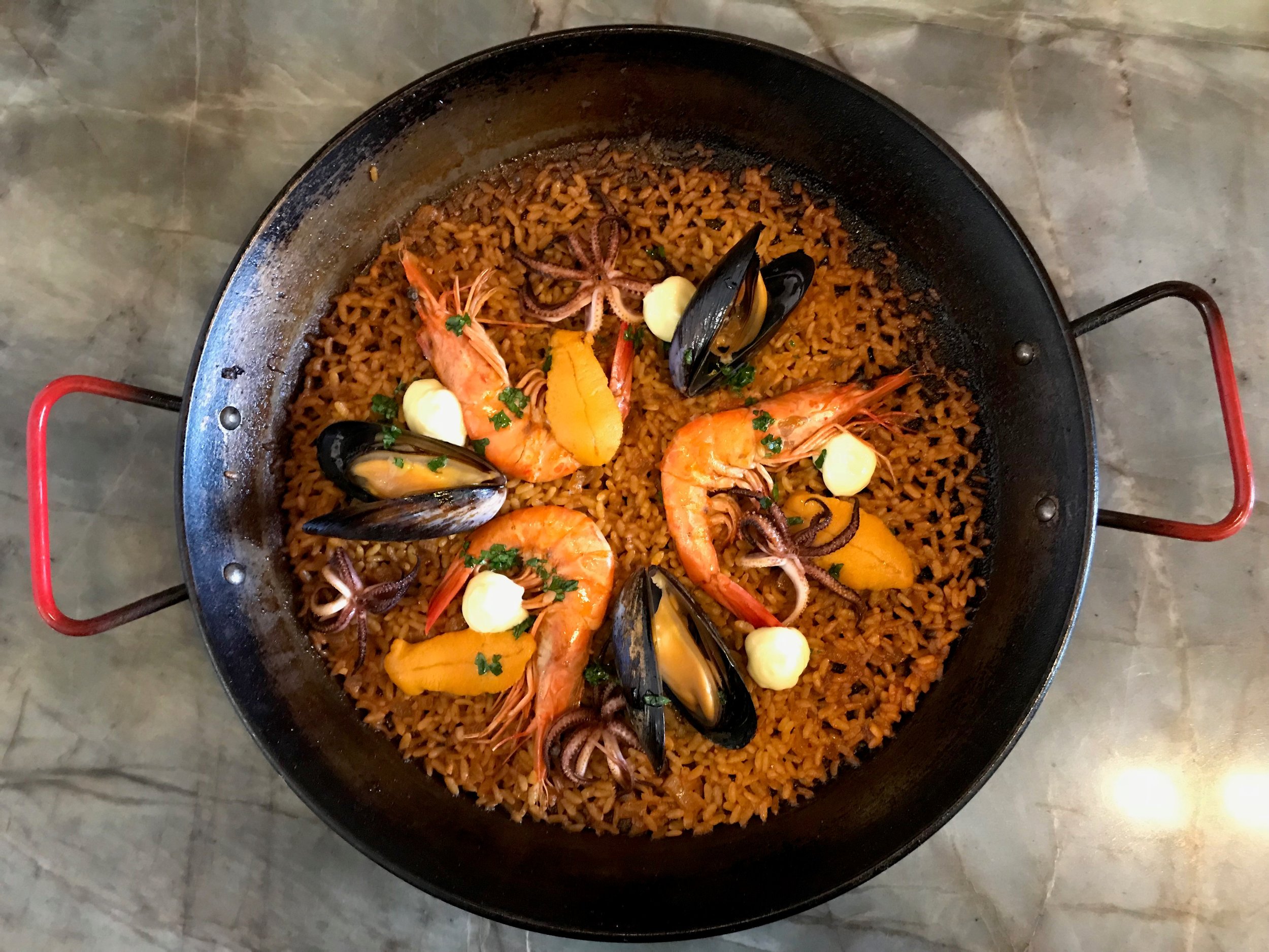 Mariscos Paella.jpg